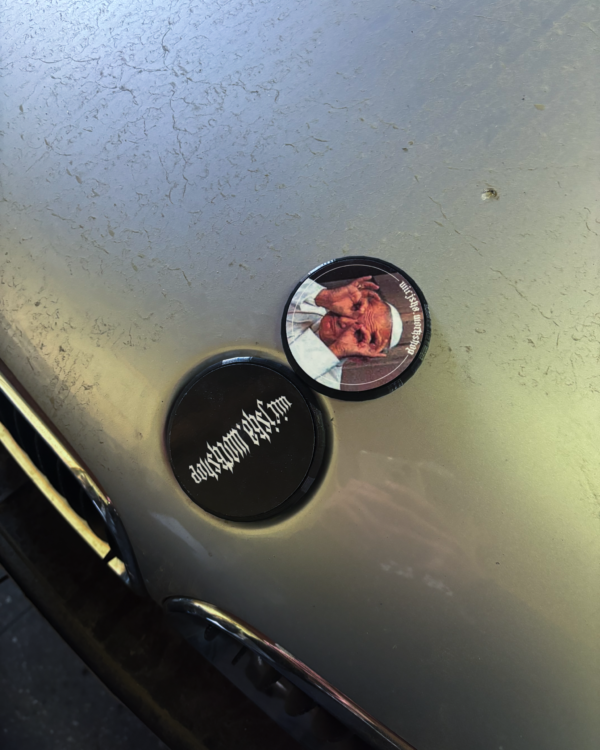 Spinning car emblem | ACCESSORIES